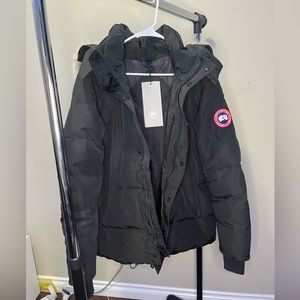 The Wyndham Parka Heritage. Canada Goose. Men’s L. REAL COYOTE FUR. AUTHENTIC.